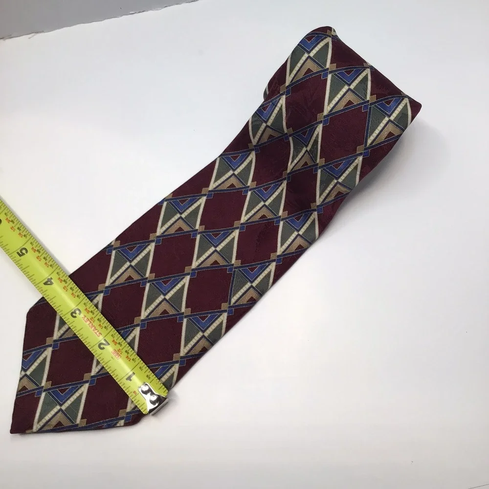 Giovanni New York Roma Geometric‎ Pattern Burgundy Necktie Business Casual
